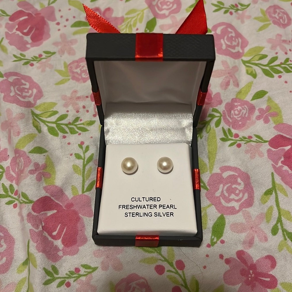 Pearl earrings
